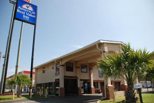 Apple Tree Inn image 1