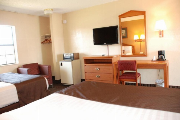 Apple Tree Inn image 7